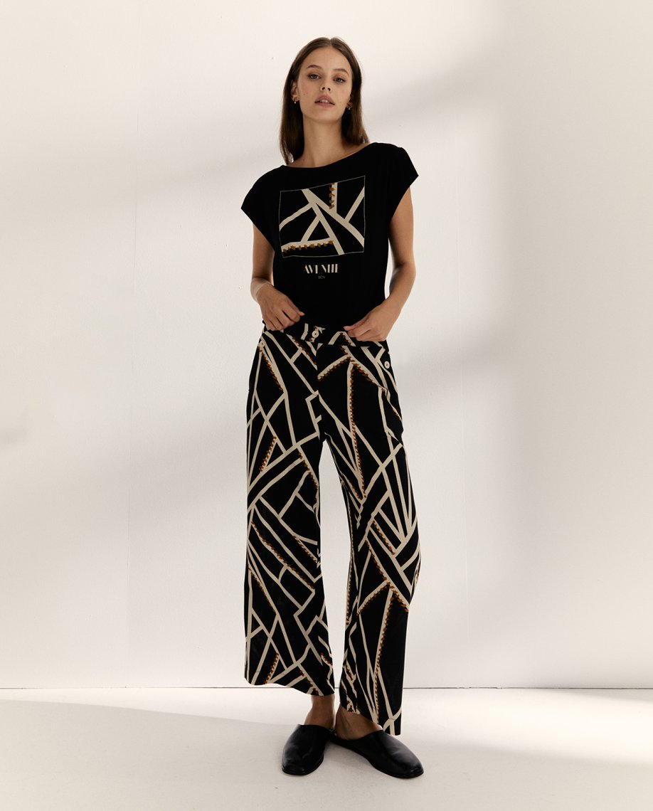 Pantalon noir / &eacute;cru