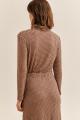 Pull fin motifs