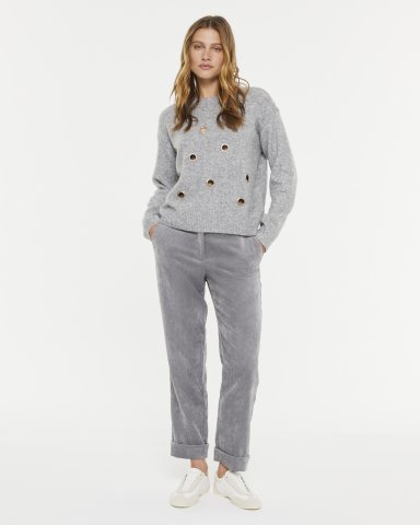 Pull gris "cloutage"